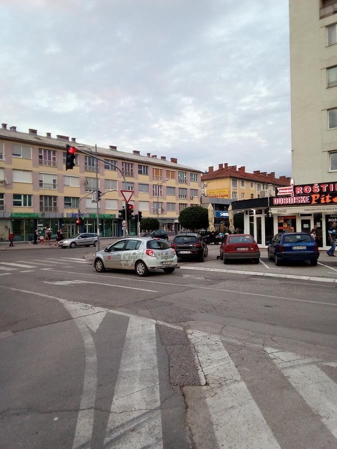 Lara Lägenhet Doboj Exteriör bild